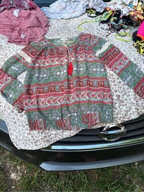 Umgee Sheer Boho Tassel Peasant Top - Green & Red Size Small